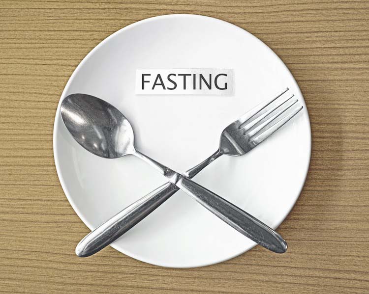 Fasting Can Help in Managing Depression and Anger, says HMC Psychologist
