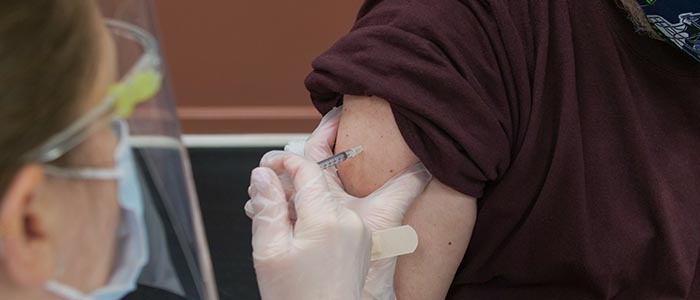 COVID-19 Vaccine Will Not Break Your Fast: Ministry of Awqaf and Islamic Affairs