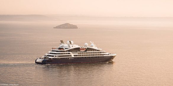 Luxury Coastal Cruise of Qatar