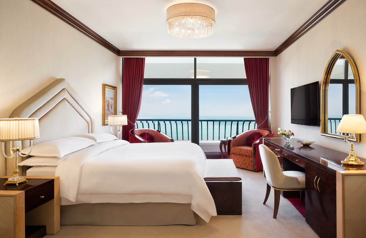Sheraton Grand Doha Royal Suite Room